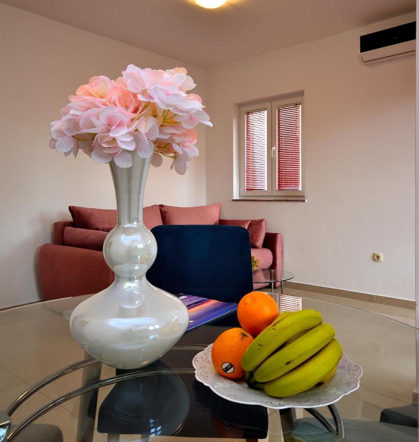 Stella Maris Apartments Vodice Buitenkant foto